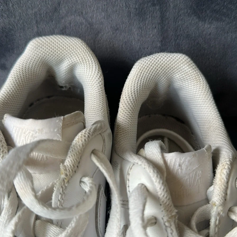 NIKE AIR FORCE 1 Shoes Youth 6.5 Triple White Sneakers